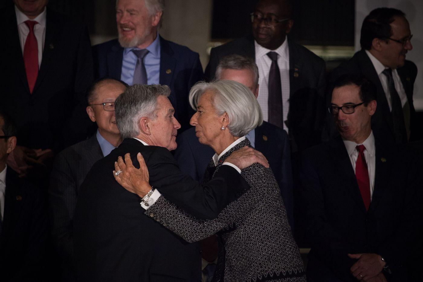 Fed đang đi vào vết xe đổ của ECB? Fed đang đi vào vết xe đổ của ECB?