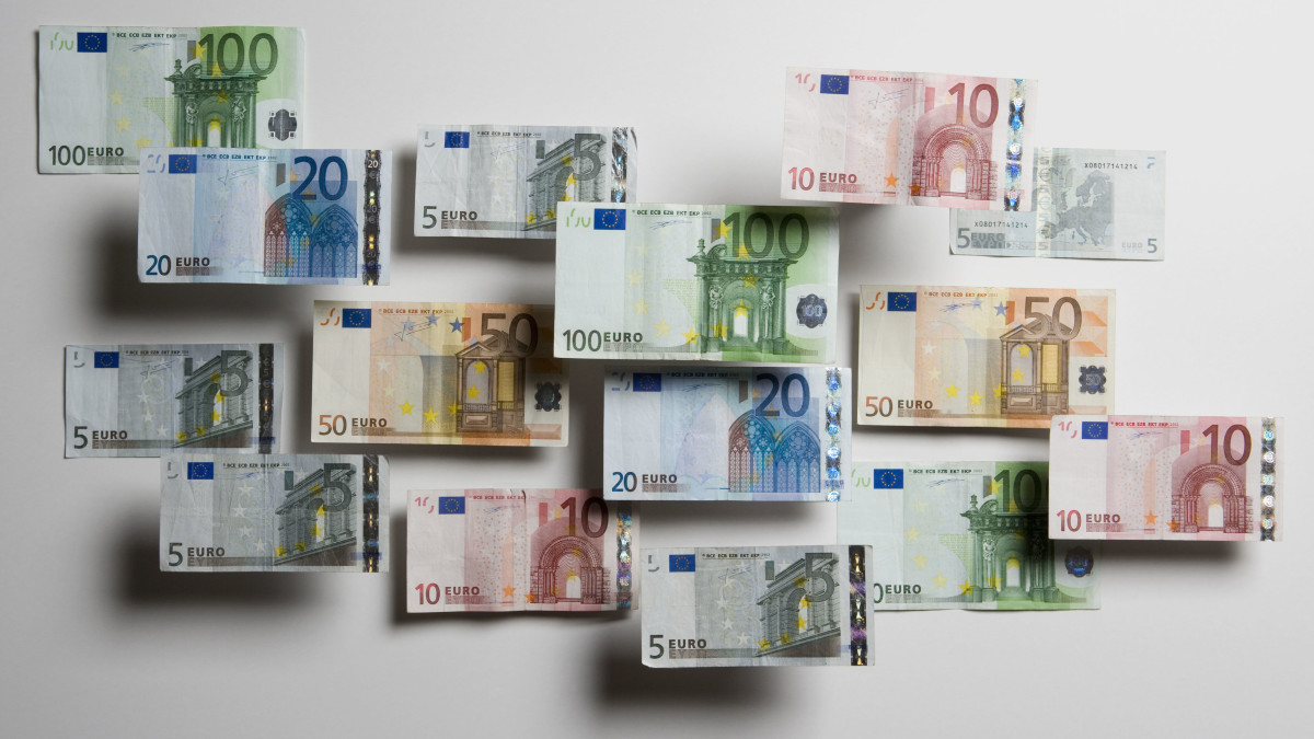 Euro có thể mạnh lên do thị trường chưa đánh giá đúng quá trình triển khai vắc-xin ở Châu Âu Euro có thể mạnh lên do thị trường chưa đánh giá đúng quá trình triển khai vắc-xin ở Châu Âu