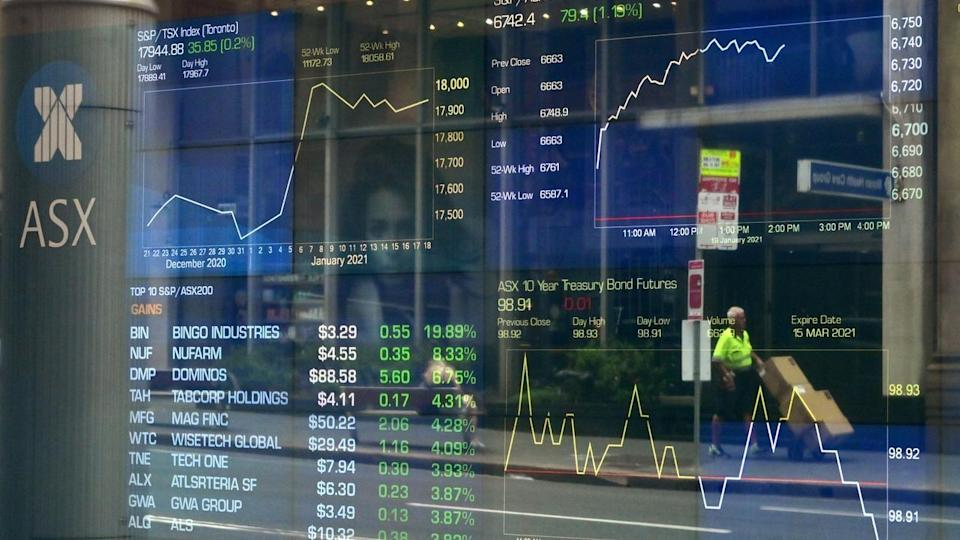 Earnings put floor under European stocks