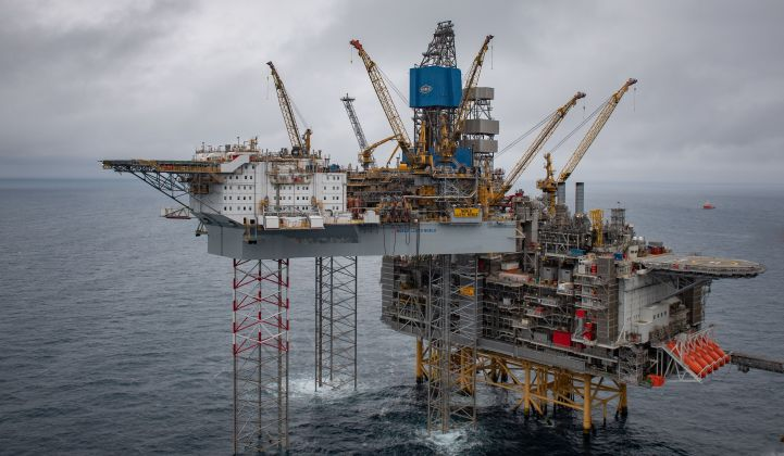 How Oil and Gas Giants Are 'Buying Options' for an Uncertain Future |  Greentech Media