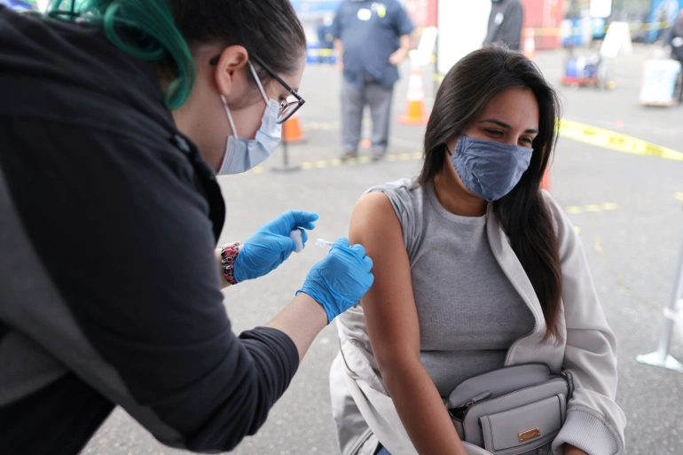 US vaccine campaign making gains, but COVID-19 cases on the rise |  Coronavirus pandemic News | Al Jazeera