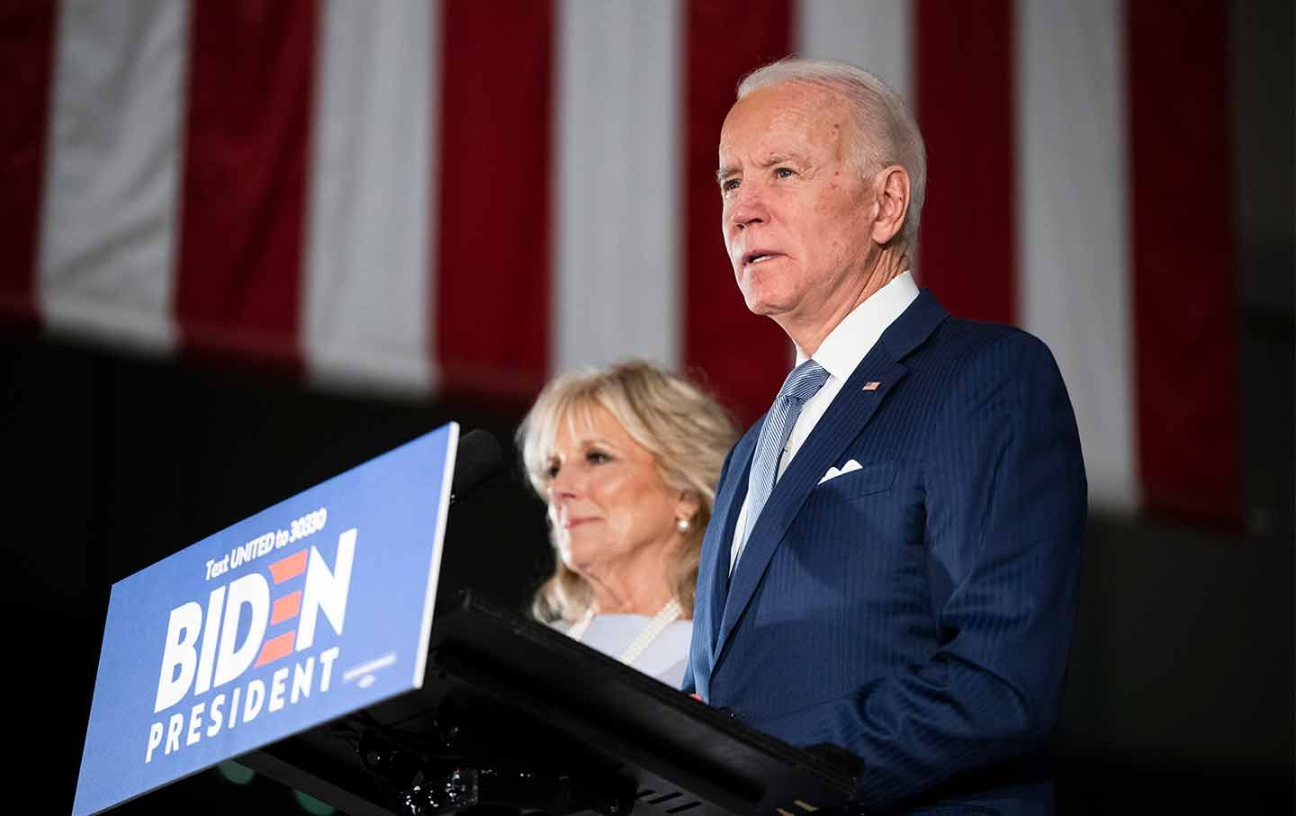 Tổng Thống Joe Biden ký dự luật tài trợ tạm thời để ngăn chính phủ đóng cửa - Bitcoin đã có "sắc xanh"
