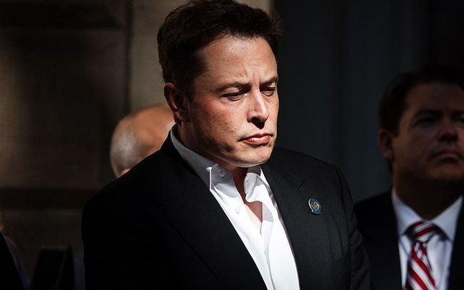 Góc khuất đau đớn của tỷ phú "chơi ngông" Elon Musk: Ám ảnh vì công việc, đối mặt chứng bệnh tâm thần và một cuộc sống cô độc Góc khuất đau đớn của tỷ phú "chơi ngông" Elon Musk: Ám ảnh vì công việc, đối mặt chứng bệnh tâm thần và một cuộc sống cô độc
