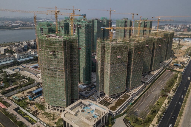 Một công trình của Evergrande ở Đông Hoản, Quảng Đông, Trung Quốc, hồi tháng 9. Ảnh: New York Times. Một công trình của Evergrande ở Đông Hoản, Quảng Đông, Trung Quốc, hồi tháng 9. Ảnh: New York Times.