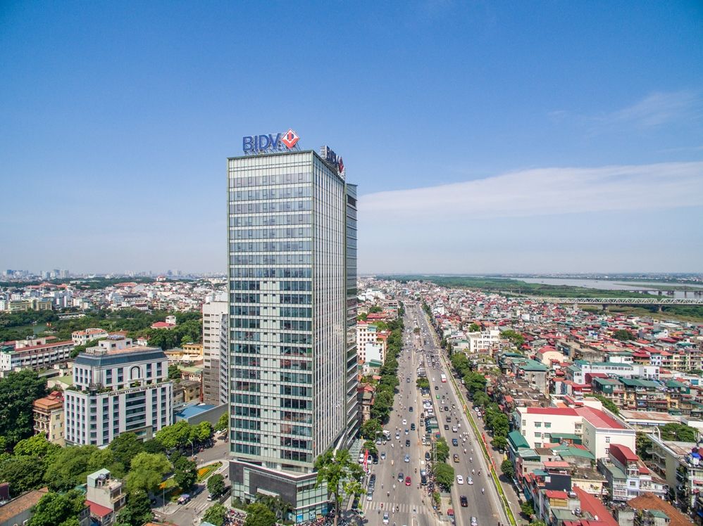 Bản tin thị trường liên ngân hàng Việt Nam tháng 10 và dự báo tháng 11/2021 Bản tin thị trường liên ngân hàng Việt Nam tháng 10 và dự báo tháng 11/2021