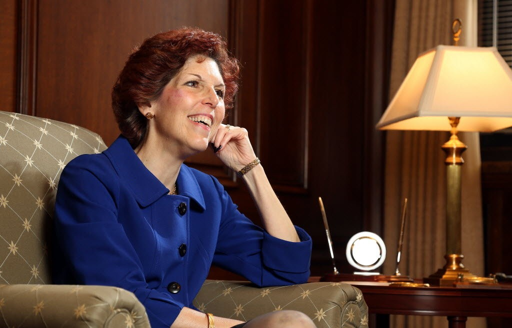 New Cleveland Fed President Loretta Mester talks about Ohio jobs, security  breaches, downtown development and when interest rates will rise -  cleveland.com