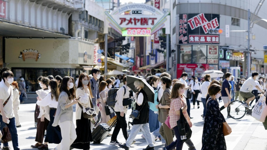 Japan consumer confidence logs 29-month high as virus emergency tapers off  | The Japan Times