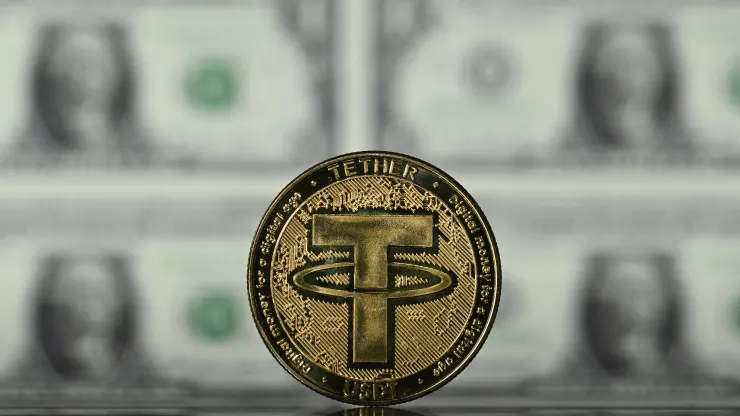 Các nhà đầu tư rút hơn 7 tỷ USD từ Tether, làm dấy lên lo ngại mới về sự đảm bảo cho đồng stablecoin này Các nhà đầu tư rút hơn 7 tỷ USD từ Tether, làm dấy lên lo ngại mới về sự đảm bảo cho đồng stablecoin này