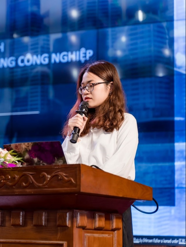 Nguyễn Hà Linh Nguyễn Hà Linh