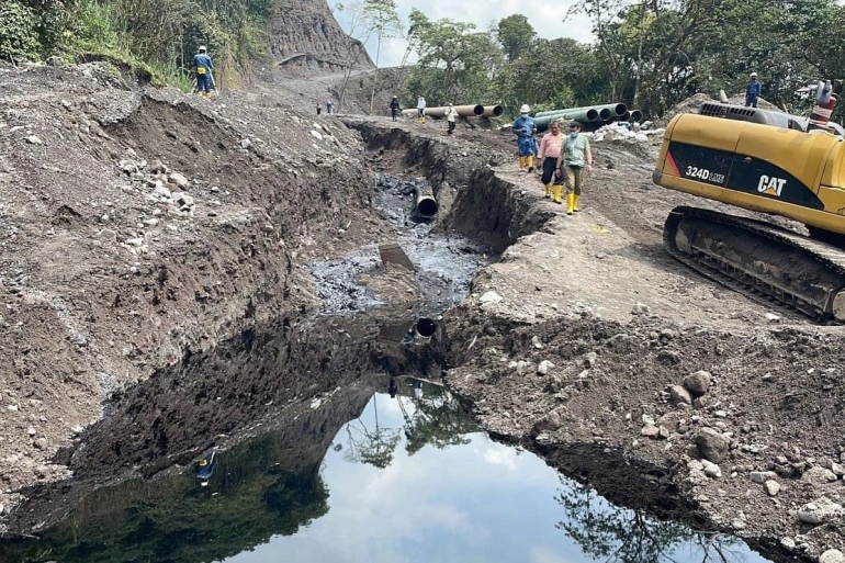 Ecuador's Amazon residents seething after new oil spill | Environment News  | Al Jazeera