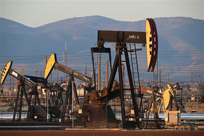 Quyết định cắt giảm sản lượng của OPEC+ đang thúc đẩy rủi ro lạm phát Quyết định cắt giảm sản lượng của OPEC+ đang thúc đẩy rủi ro lạm phát