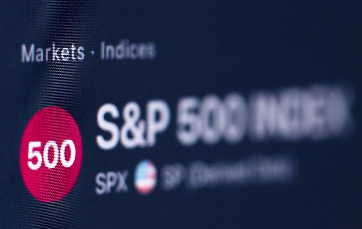 S&P và Moody's hạ xếp hạng tín dụng các ngân hàng Hoa Kỳ