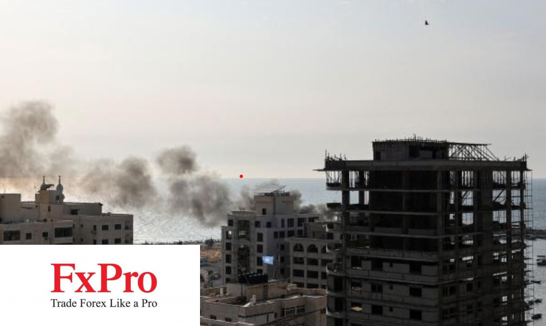 Giá dầu tăng mạnh sau cuộc xung đột Israel - Hamas