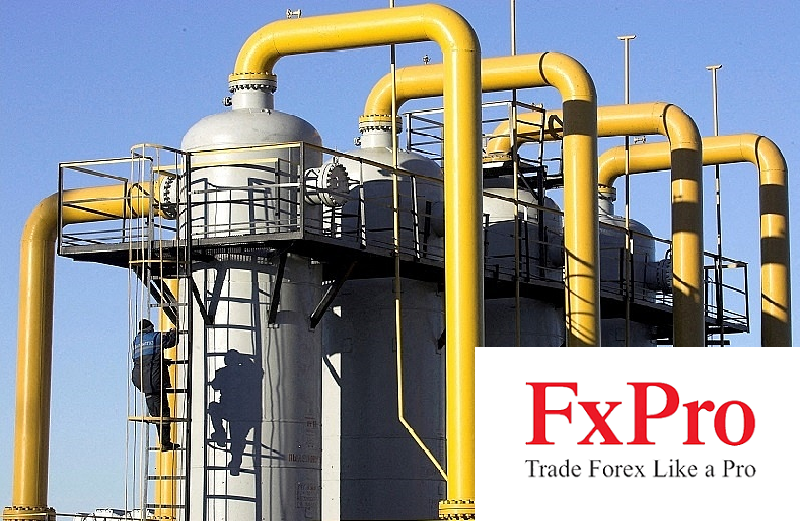 Giá dầu hướng tới tuần tăng đầu tiên sau cuộc họp của Fed
