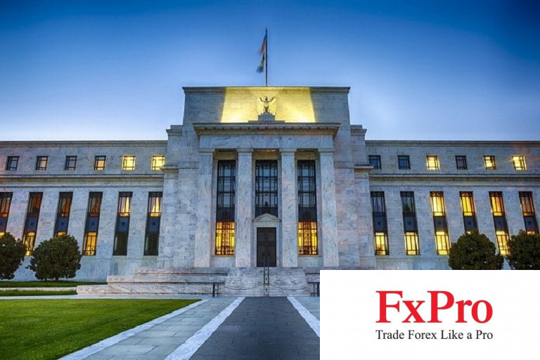 Fed ngăn chặn hoạt động arbitrage trong bối cảnh dòng tiền rút khỏi các quỹ thị trường tiền tệ Fed ngăn chặn hoạt động arbitrage trong bối cảnh dòng tiền rút khỏi các quỹ thị trường tiền tệ