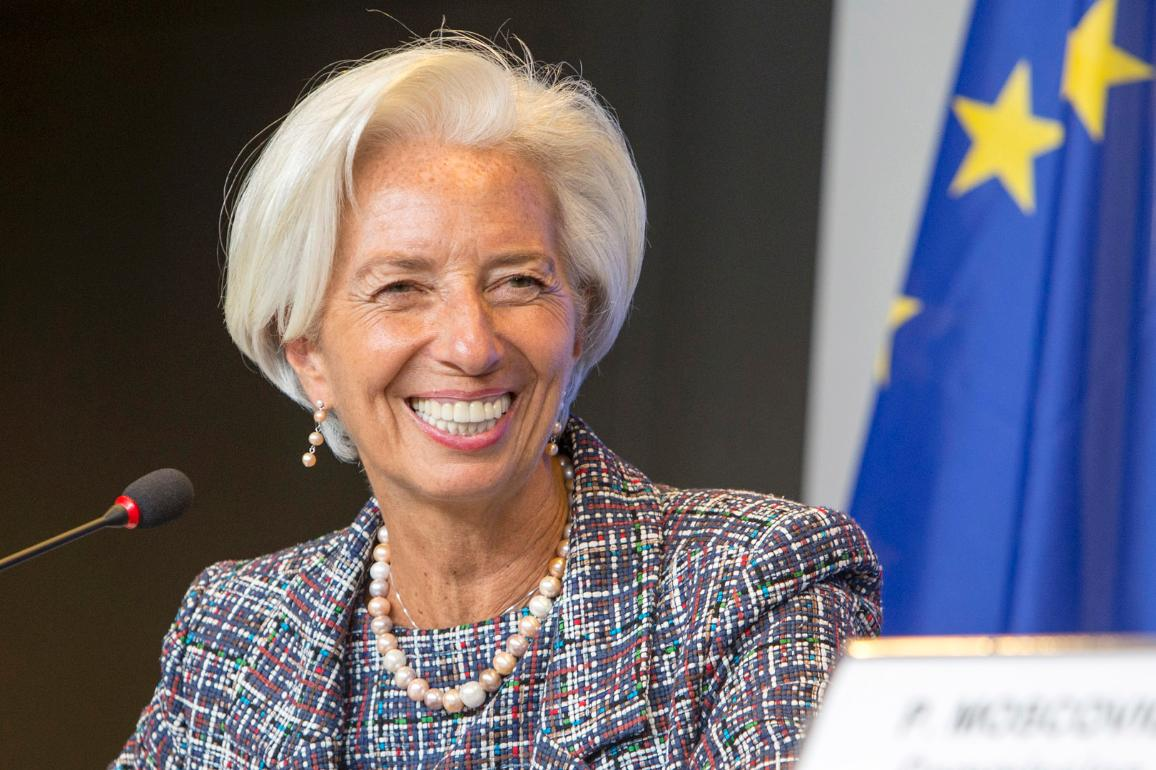 Bà Lagarde đã đề nghị tăng lãi suất liên tục 50bp để đảm bảo đa số