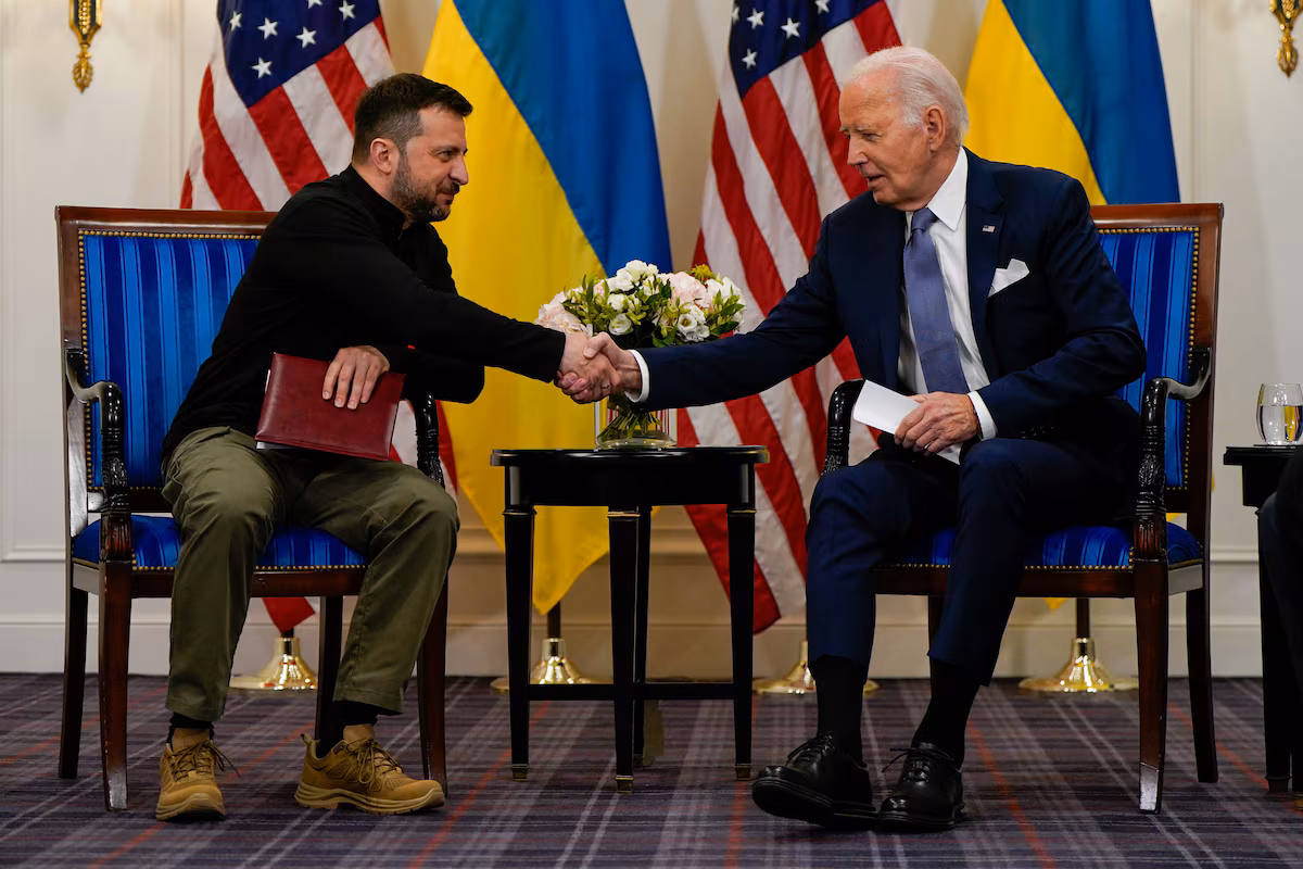 Tổng thống Biden và Zelenskiy đẩy mạnh tiến trình gia nhập NATO với Hiệp định Quốc phòng 10 năm