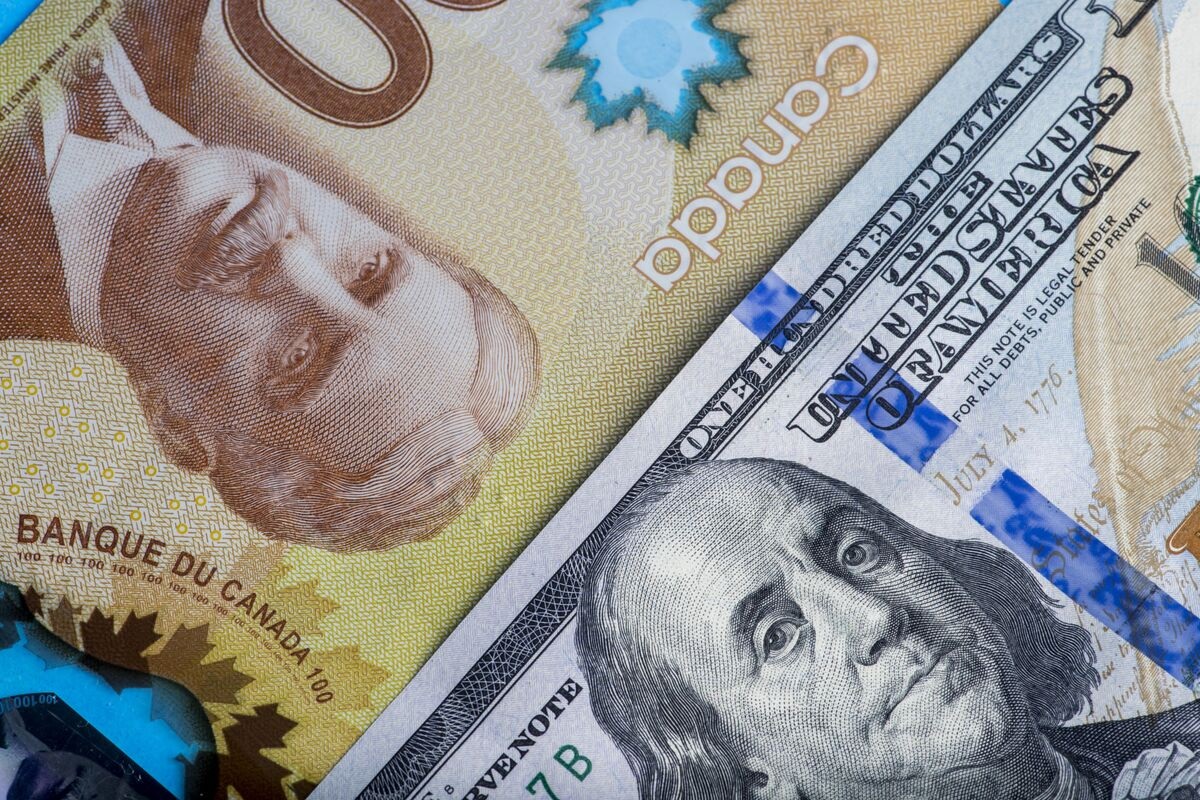 USD/CAD gần như đứng yên sau tin do thị trường lao động Canada và Mỹ nhìn chung vẫn cho thấy sự suy yếu