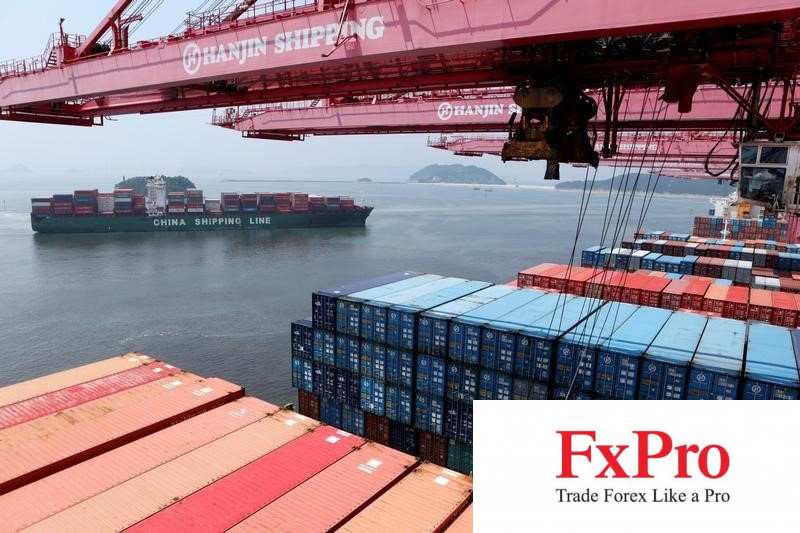 Thặng dư thương mại của Trung Quốc tăng vọt trong tháng 6 - xuất khẩu mạnh mẽ, nhập khẩu bất ngờ suy yếu