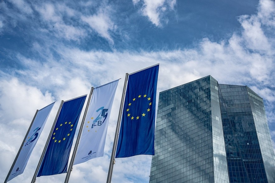 ECB sẽ bắt đầu cắt giảm lãi suất ngay cả khi cuộc chiến lạm phát vẫn tiếp  diễn
