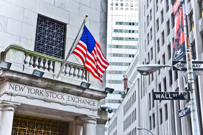 Nhận định các chỉ số chứng khoán Phố Wall: Cổ phiếu riêng lẻ tỏa sáng, Dow Jones ẵm trọn "spotlight" với 3M Nhận định các chỉ số chứng khoán Phố Wall: Cổ phiếu riêng lẻ tỏa sáng, Dow Jones ẵm trọn "spotlight" với 3M