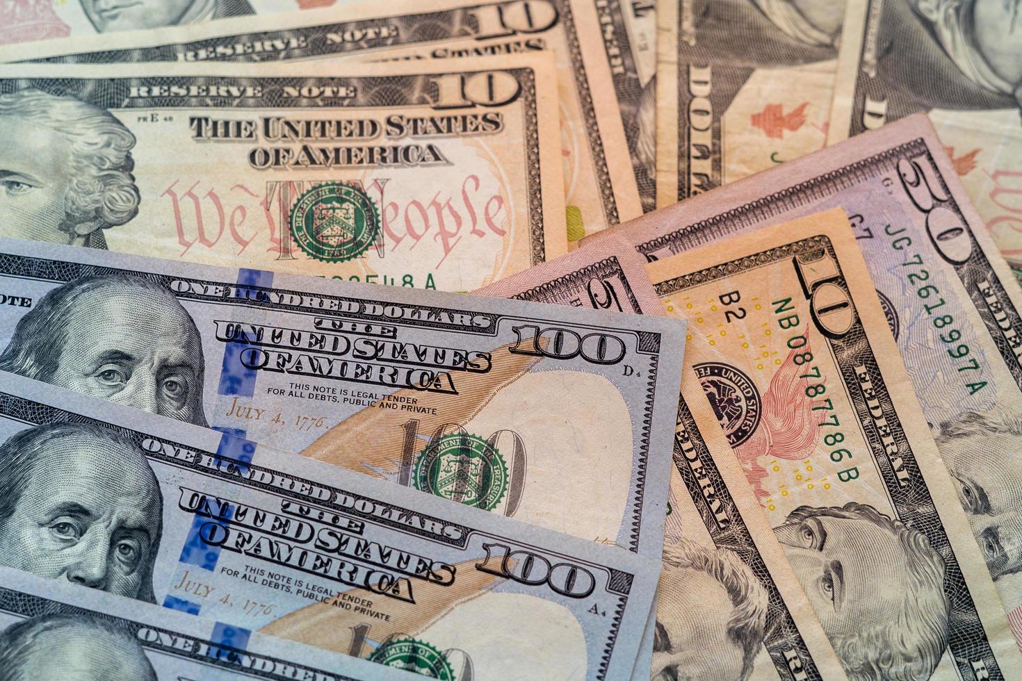 Phân tích kỹ thuật JPMorgan: EUR/USD duy trì đà tăng, GBP/USD và USD/JPY đối mặt với kháng cự quan trọng, AUD/USD hướng tới vùng đỉnh ngắn hạn Phân tích kỹ thuật JPMorgan: EUR/USD duy trì đà tăng, GBP/USD và USD/JPY đối mặt với kháng cự quan trọng, AUD/USD hướng tới vùng đỉnh ngắn hạn