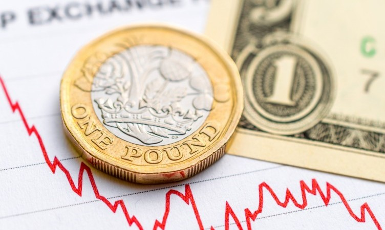 Action Forex: Nền kinh tế Anh bất ngờ bị “chuột rút” khiến GBP chao đảo; USD vẫn vững vàng trên đỉnh cao