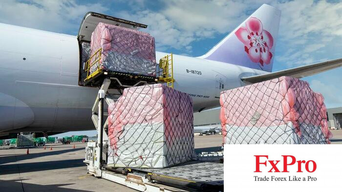 Ngành hàng không có thể sẽ thất thoát 22 tỷ USD sau khi chính sách miễn thuế "de minimis" bị bãi bỏ