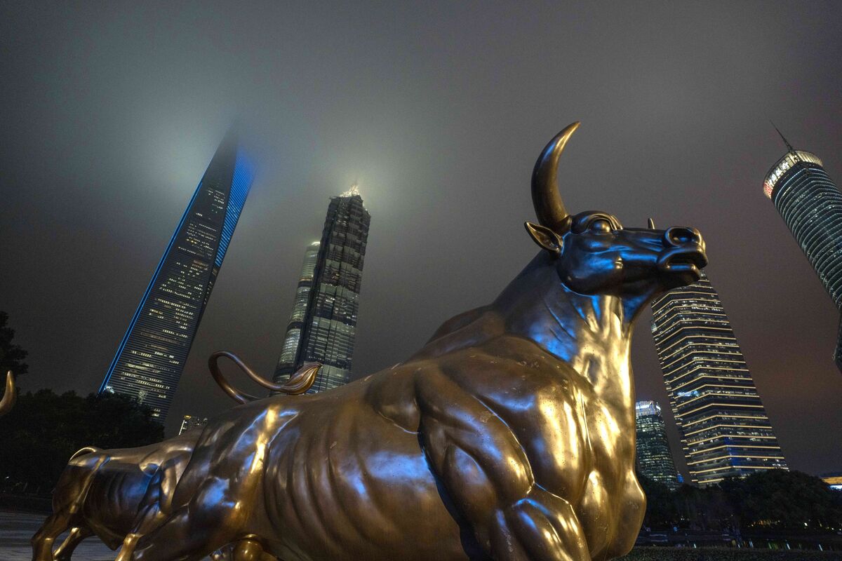 Cổ phiếu Trung Quốc tăng sau khi PBoC nới lỏng chính sách