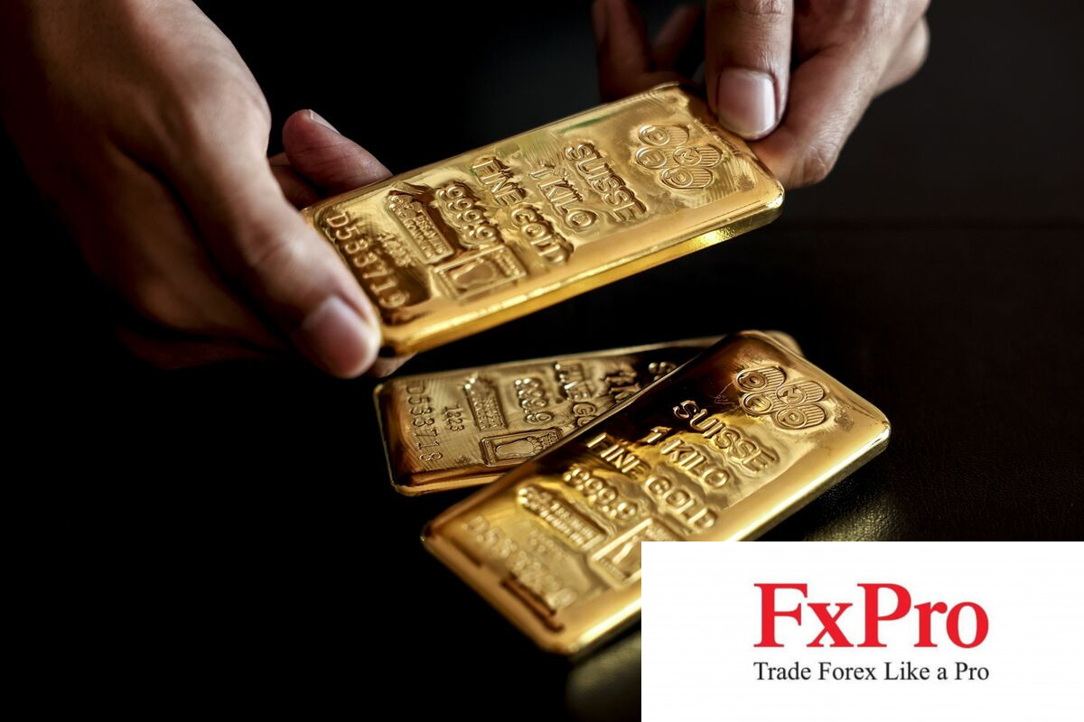 Giá vàng hồi phục một phần sau khi dữ liệu kinh tế Mỹ yếu củng cố kỳ vọng Fed cắt giảm lãi suất